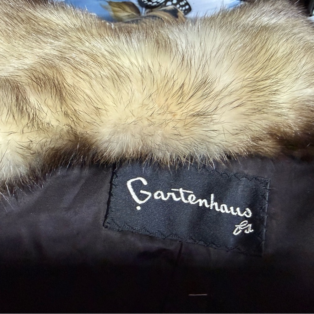 Old Hollywood Glam” Genuine Vintage Fur Full Length Coat - Picture 7 of 10